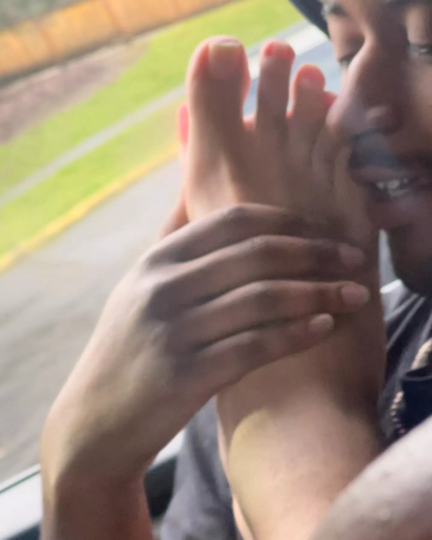 Seattle foot lover here with TSA feet ✈️💦👅 posted by PNW206_FootSub