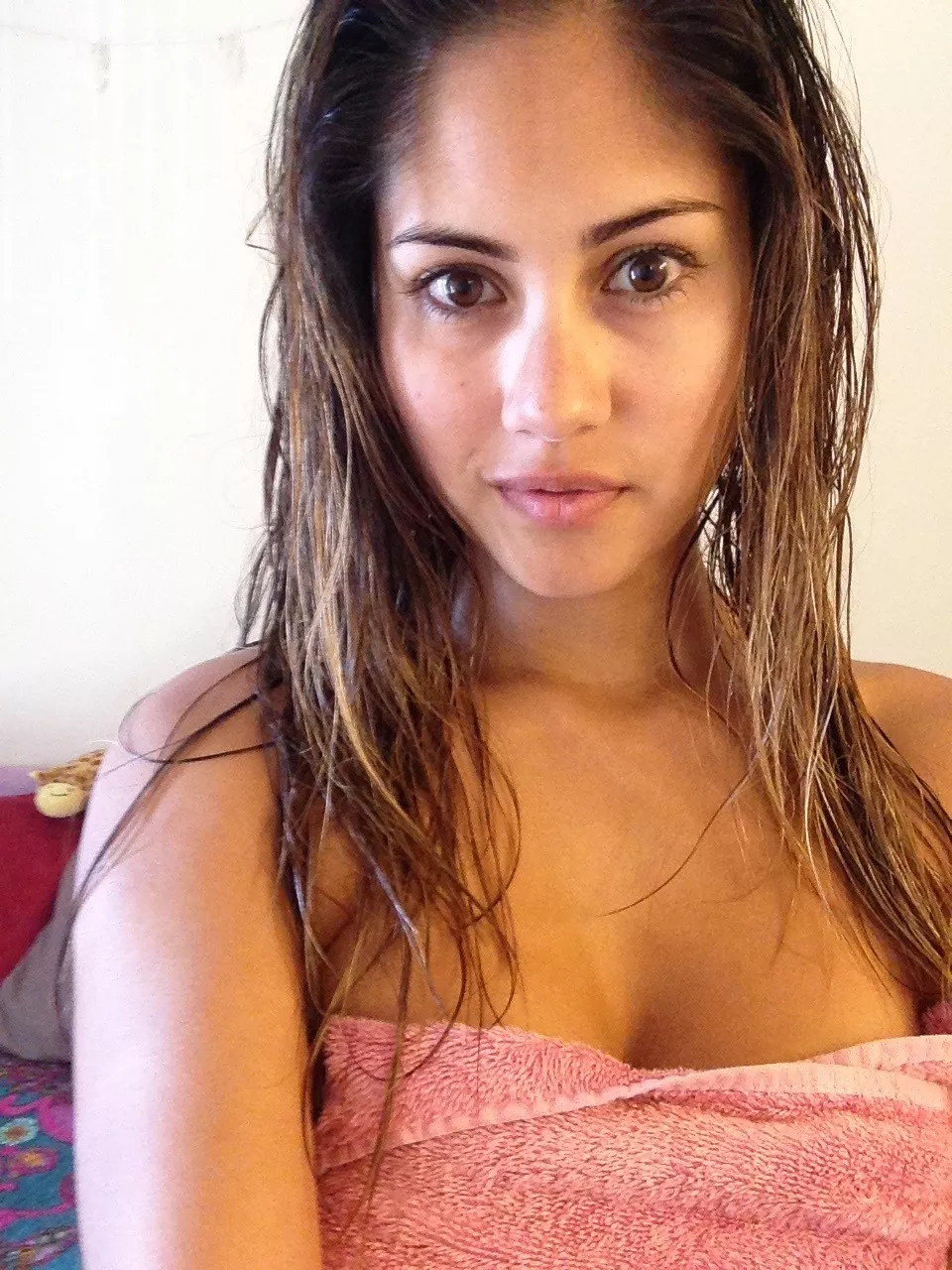 Second towel pic posted by cycleburgundy