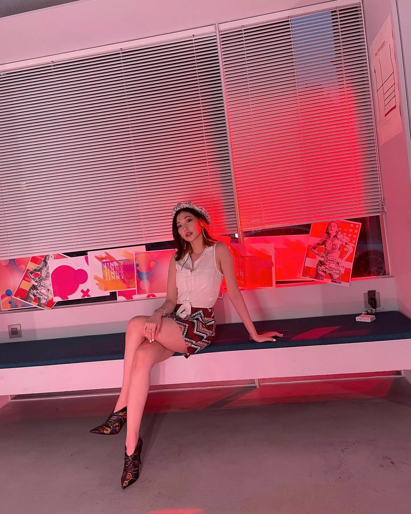 (Secret Number) JINNY posted by Daebak__Prince