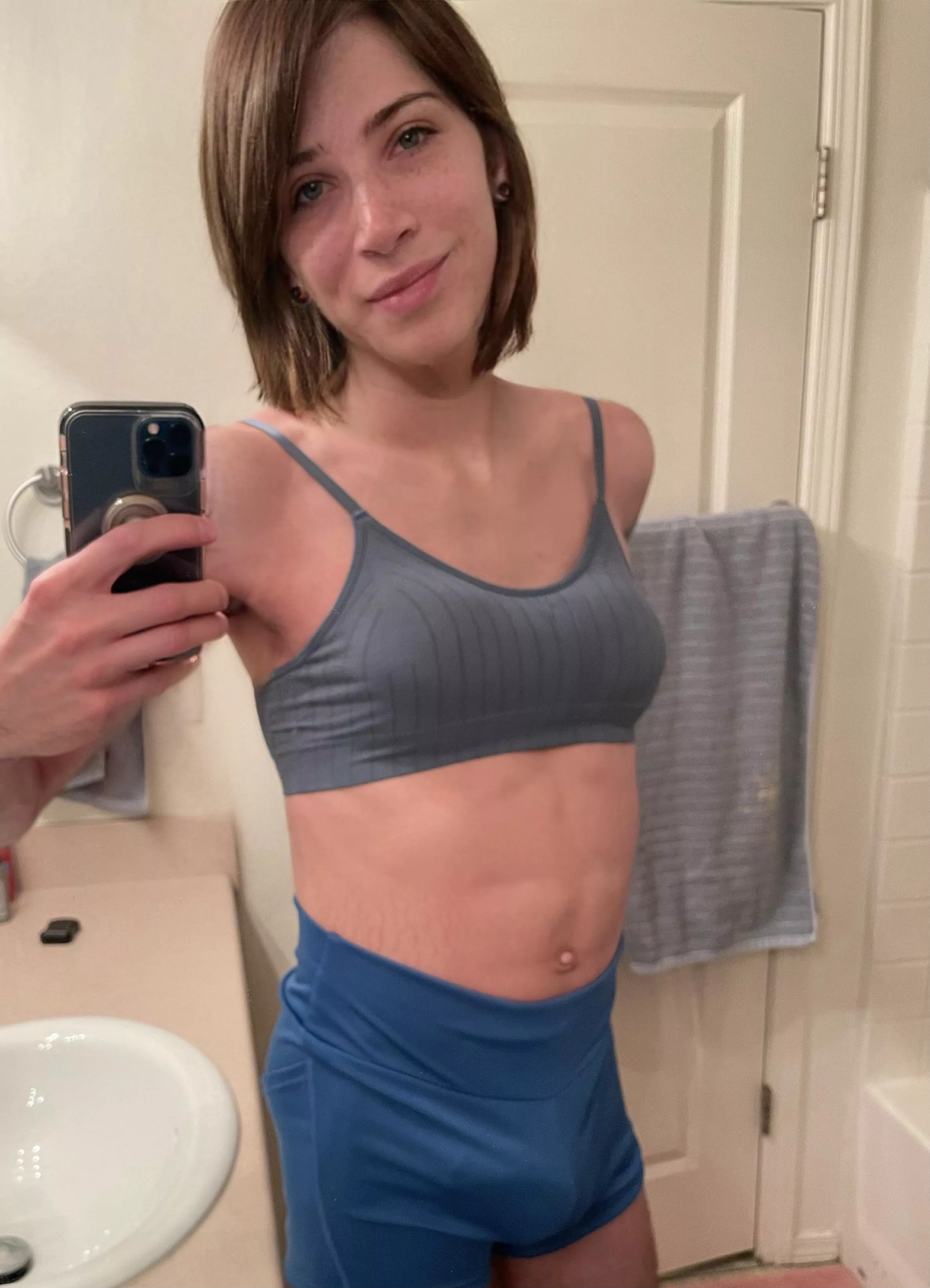 See me at the gym, what do you do? posted by xxxLilacxxx92