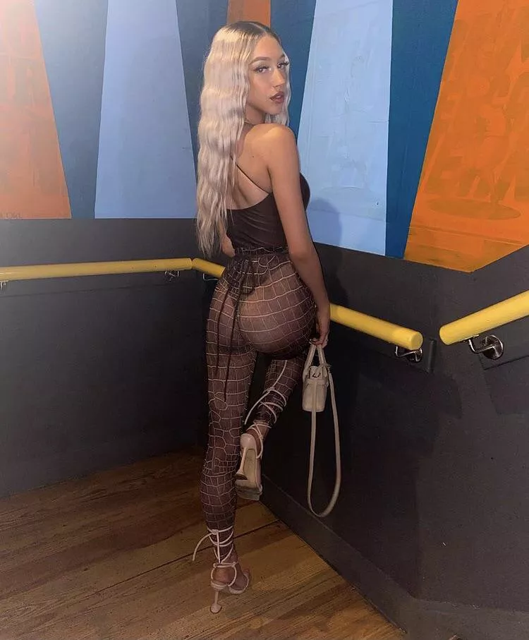 See through posted by Hornylad2000uk