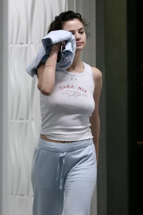 Selena Gomez by Loveofyourlarvae