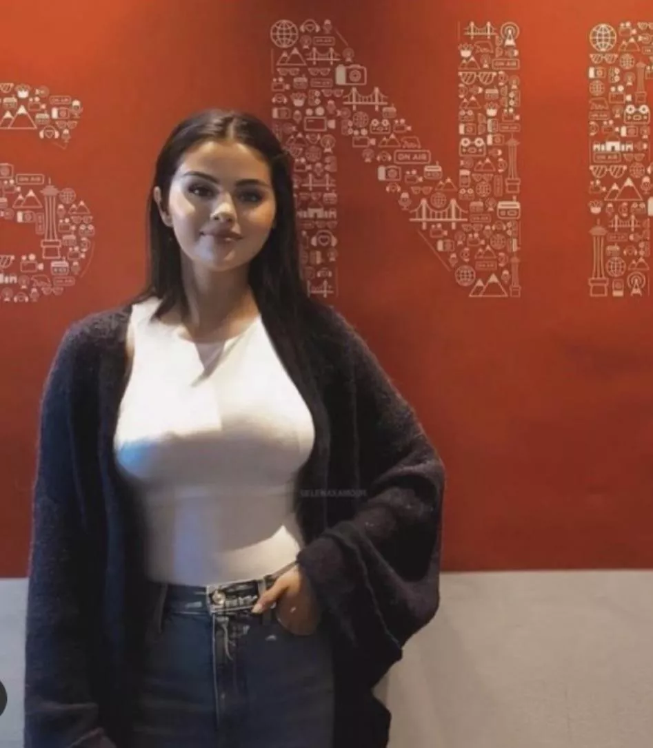 Selena Gomez posted by ati31690