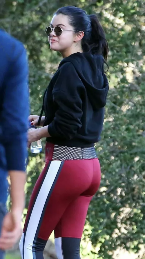 Selena Gomez by skyGazer123