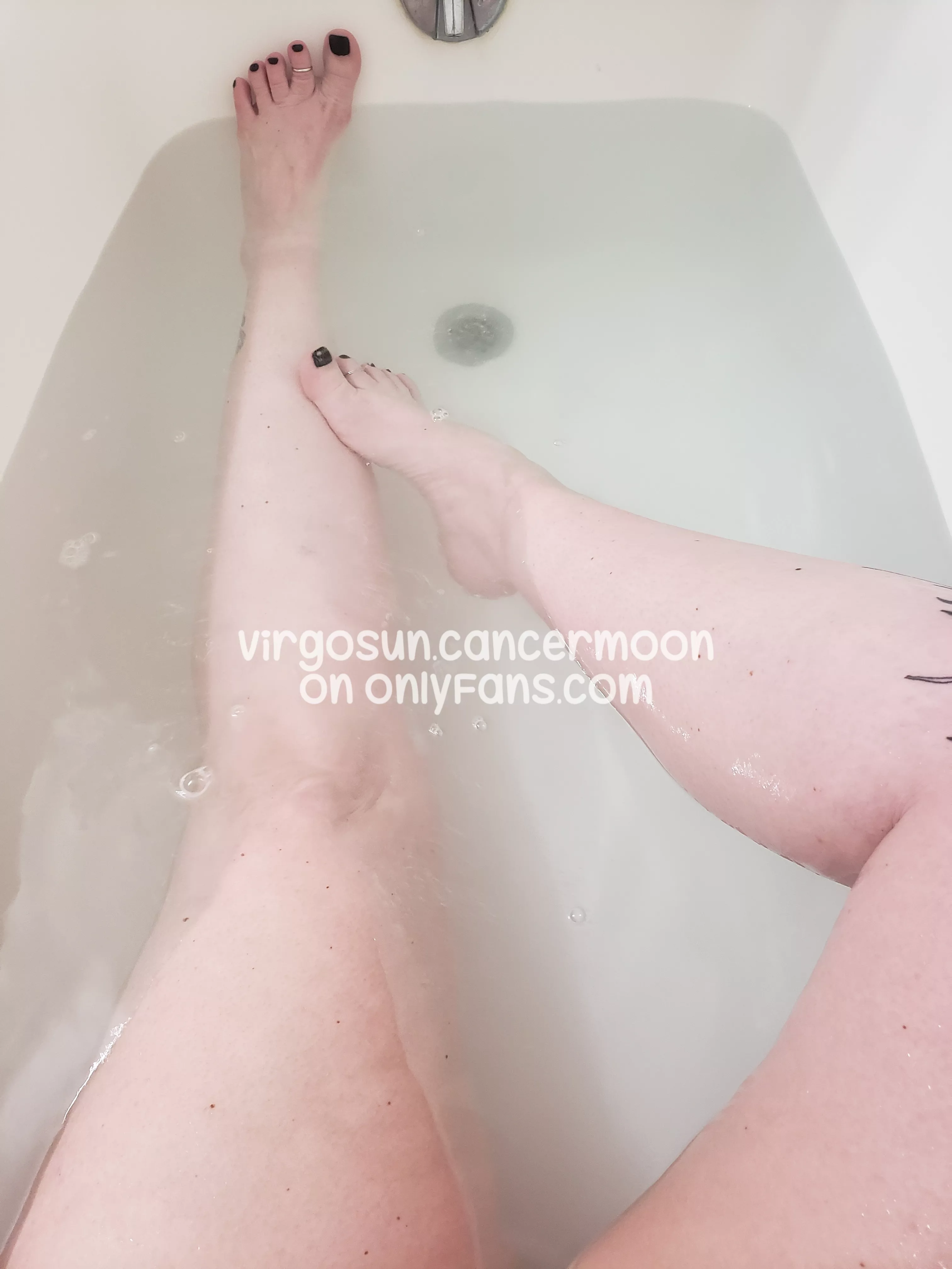 Self-care day! Who wants to soak with me?! 😘 posted by virgosun_cancermoon