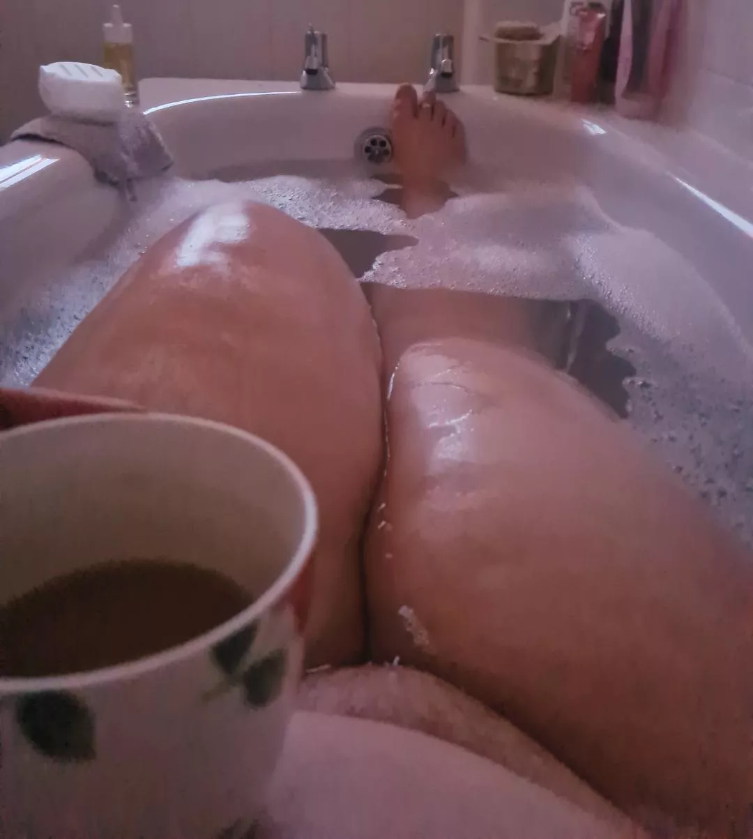 Self-care Sunday 🛀☕️☺️ posted by stardust_40