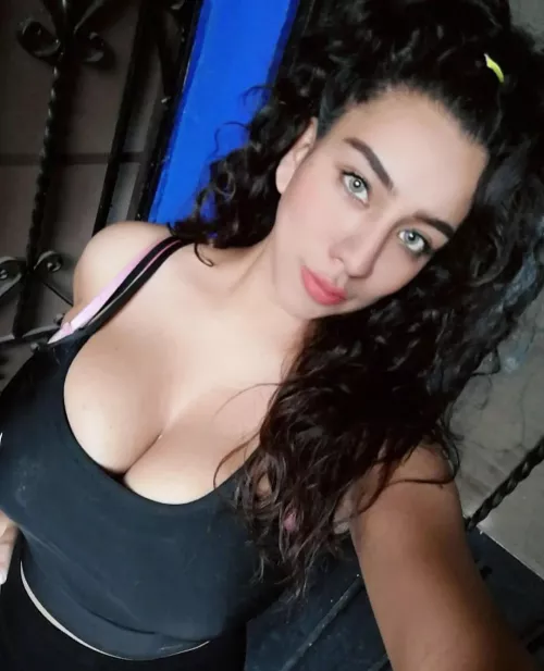 selfie by thegoddezs