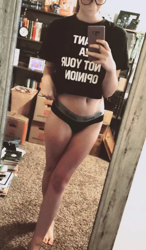 Selfie break 😋 by h3llolovely793