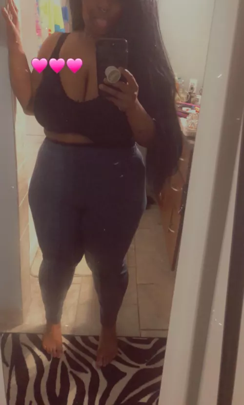 Sel(f)ie me. Me by Darkesthoughts