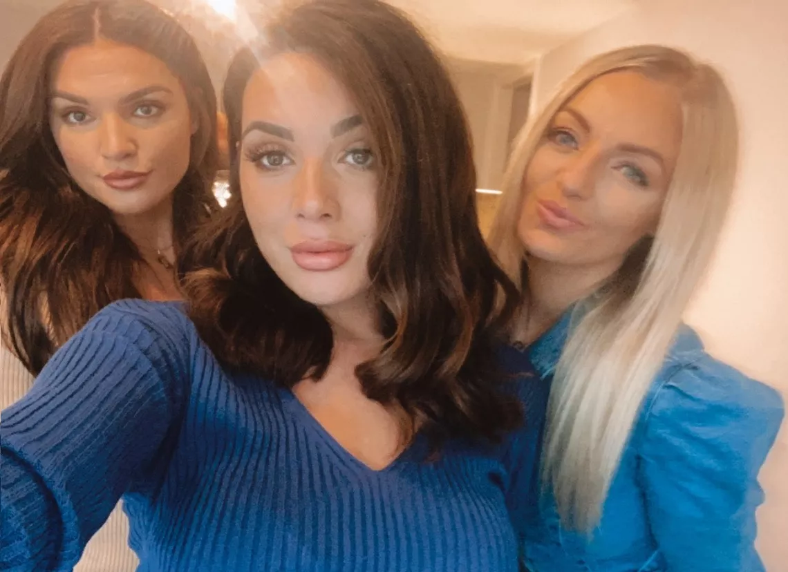 Selfie posted by Duck-Oa