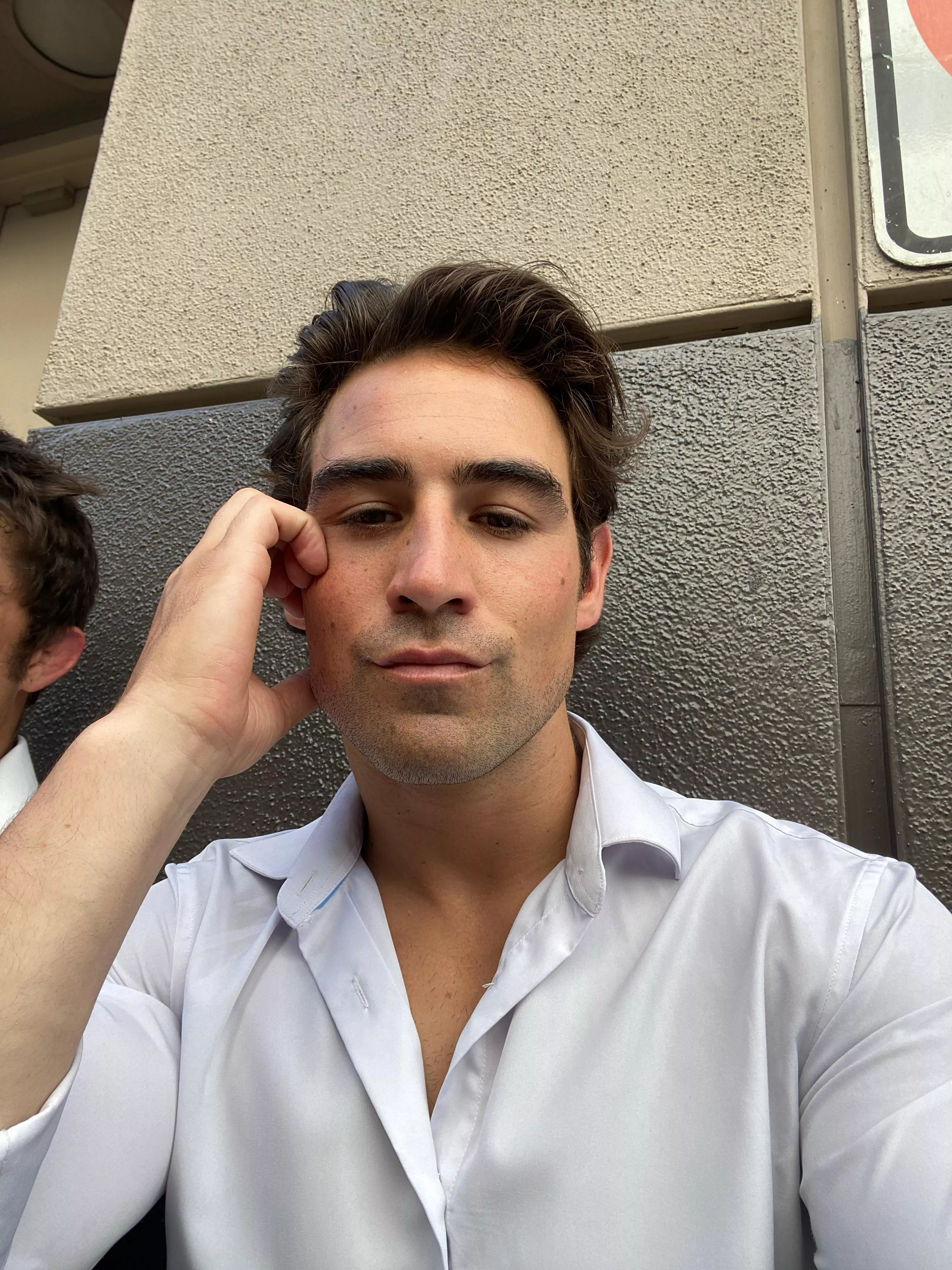 selfie sunday 🌞 posted by Chrishahnofficial