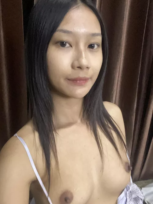 Selfie with night gown 😋 by Littlepan123