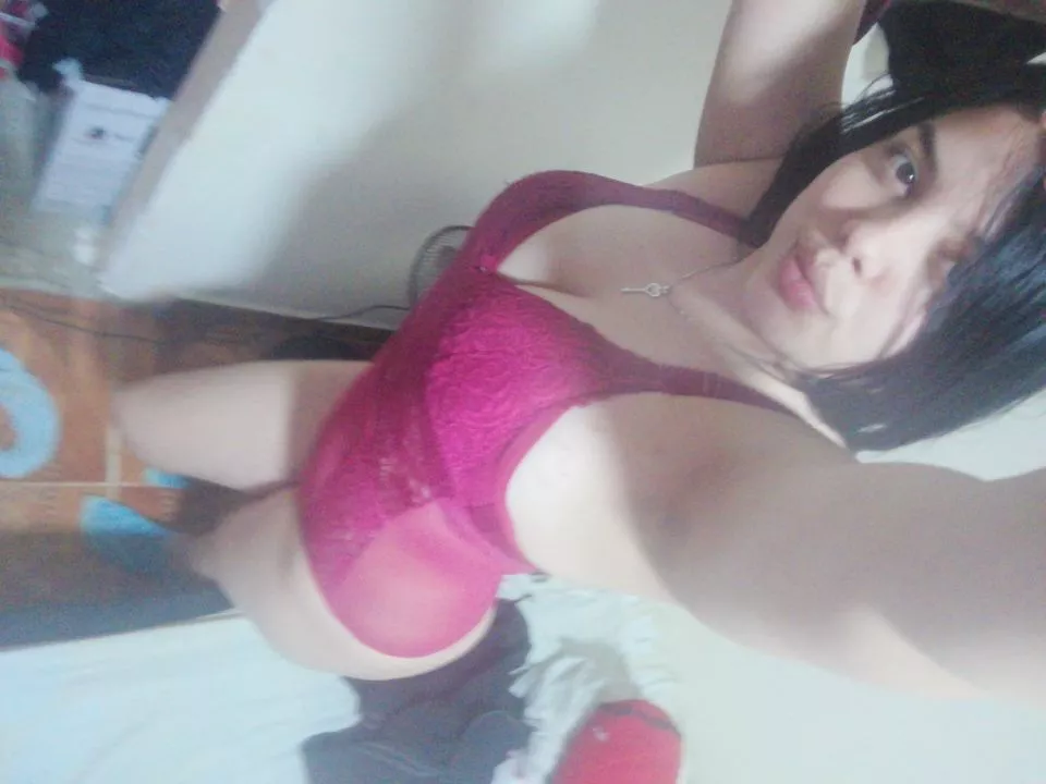 [Selling] (20) years old [F] 😽 latina girl looking for my serius daddy ♦️ ( personal pics and vids 📸, sext with live pics and vids🍏 and sex tapes ⏯️, Lesbian content 😛 drop box 🎁 A nice and PervertDoom girl 🤤 Kik: prettyasszhand posted by kerme200