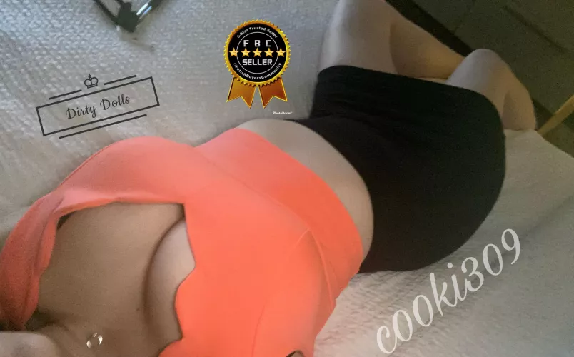 [selling] 5 ⭐️ Seller! 💕Verified💕 available for pics, vids, sexting, GFE, and more! 💕If you like what you see, message for more! KIK• @c00ki309 by c00ki309
