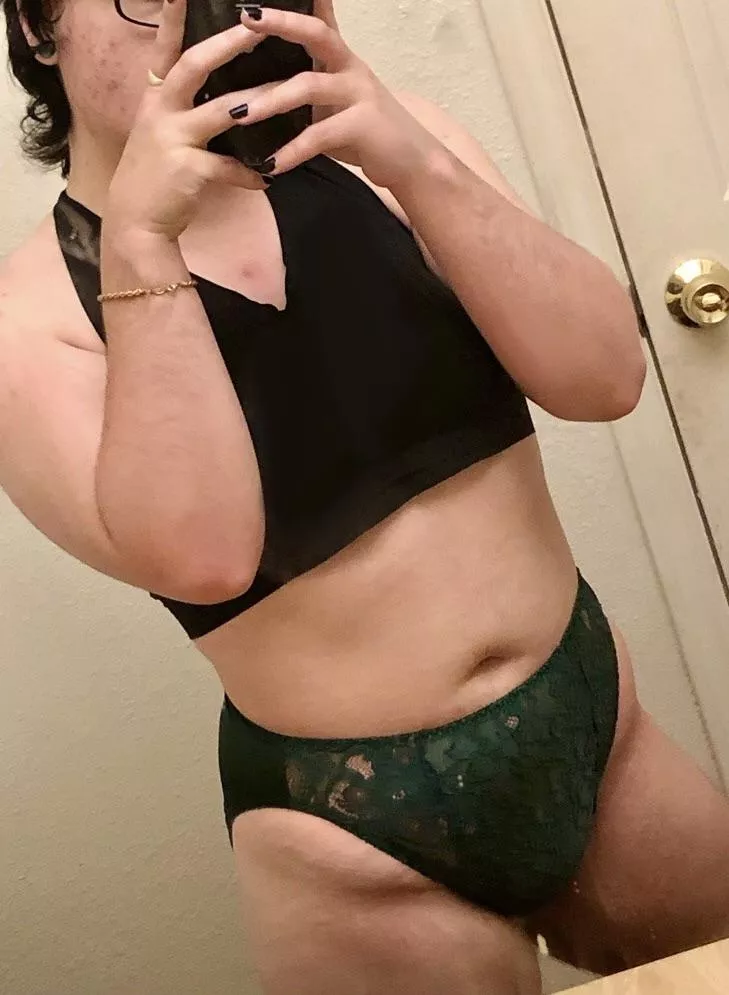 [selling] Aren’t you just green with envy? Panties for $30 or set for $50 💚 posted by Levi_Luxxx