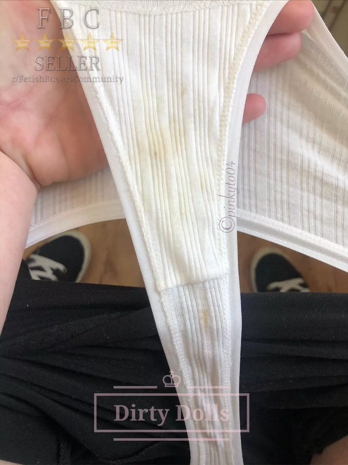 [selling] AUNT FLO IS HERE 💎 Panties & Vials 💎 Fast, discreet shipping included 💎 See my pinned menu 💎 posted by pinkyto04