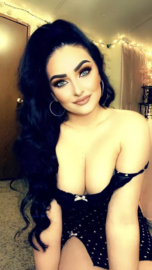 [Selling] Come have a sensual Saturday with me! 💋 Panties, Worn items, Sexting, Pics, GFE and much more! Come check me out 💋 by thatbeach247