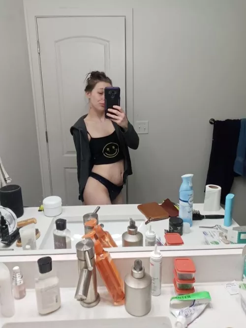 [Selling] custom videos photos sexting sessions kik me Magica_girl1008 for more details on how to get content hehe by Asleep_ButtCheeks