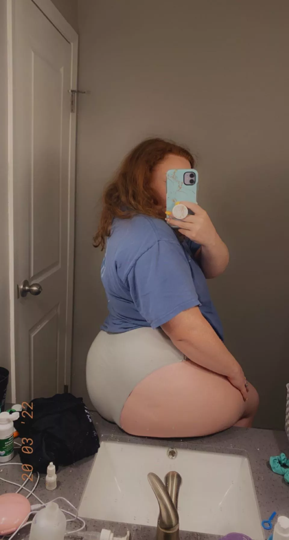 [SELLING] let’s shower together💦 pics, vids, sexting, GFE, dropbox(3,300+ items), panties, premium, OF, etc. KlK: ctrlr / SC: bunnybabesred / OF: rhbunnyb posted by RedHeadedBunnyBabe