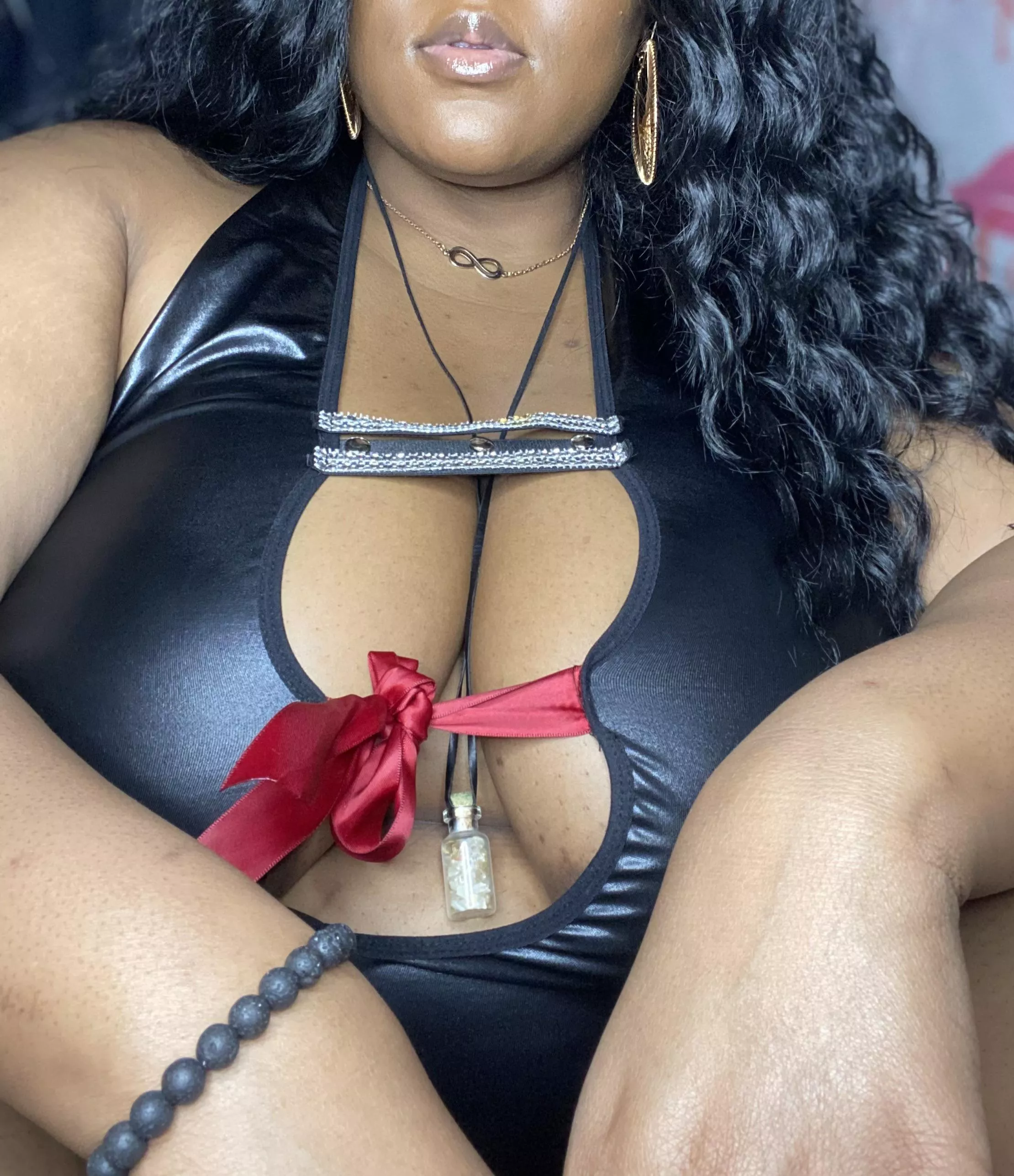 [SELLING] Madame takes all your kinky secrets to the grave 🤫cam & share them with me. Contact, rates and specialties down below posted by bbwnympho98