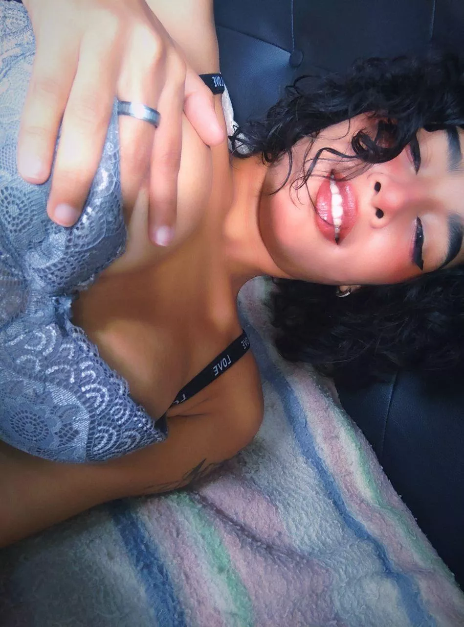 [SELLING] Petite and Fetish friendly Latina ready to make your wishes cum true. Custom content, Video calls, Cockrattes, Bundles. For more infor KIK me at TATTYKITTYXXX for more info posted by Ludoflower