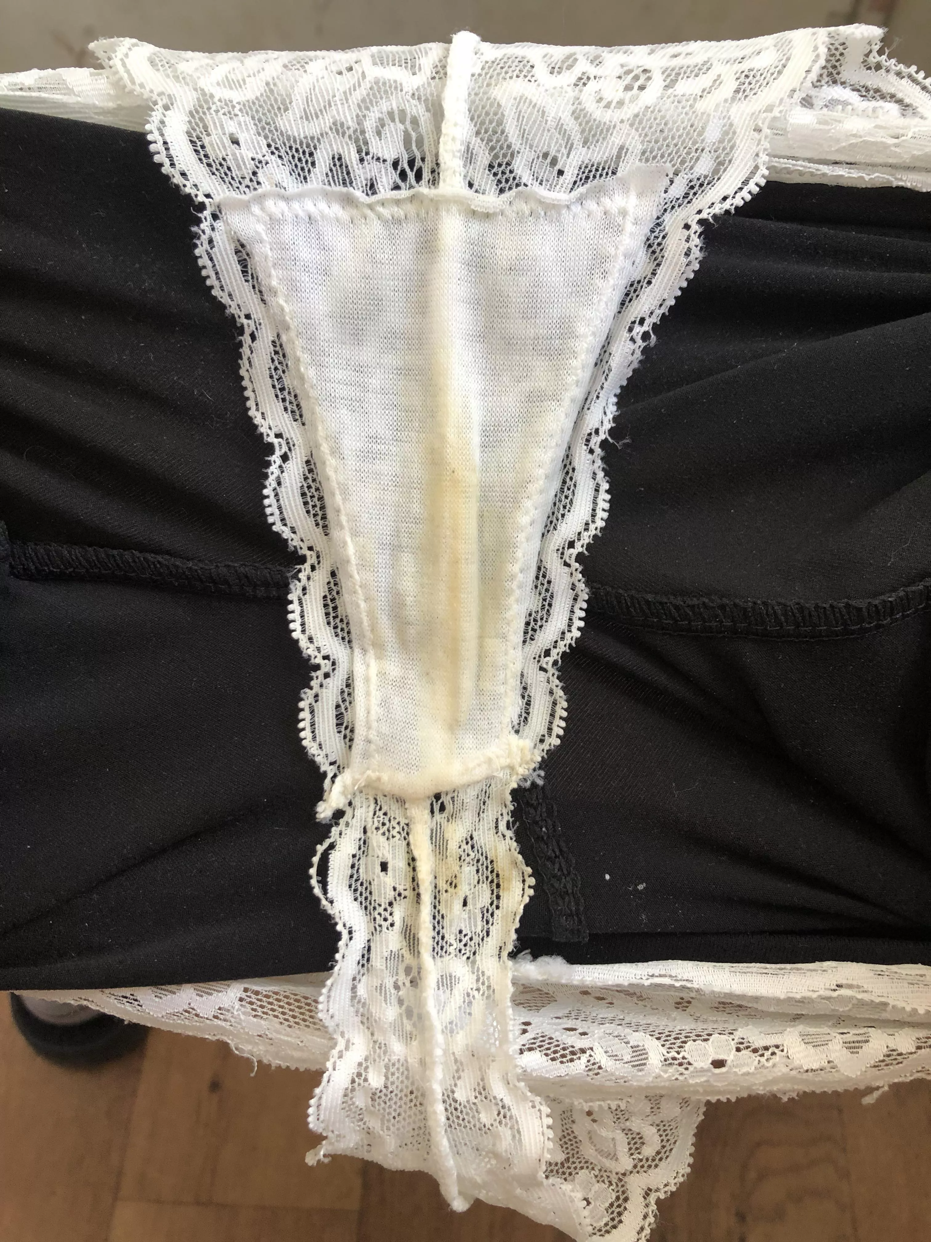 [selling] 🤍POTD- now up for grabs🤍 Don’t risk your hard-earned money, buy from a verified/5 star trusted seller🤍 My services are top-notch & personalized to you🤍 Ask about my ready to ship items! DMs open for business only posted by pinkyto04