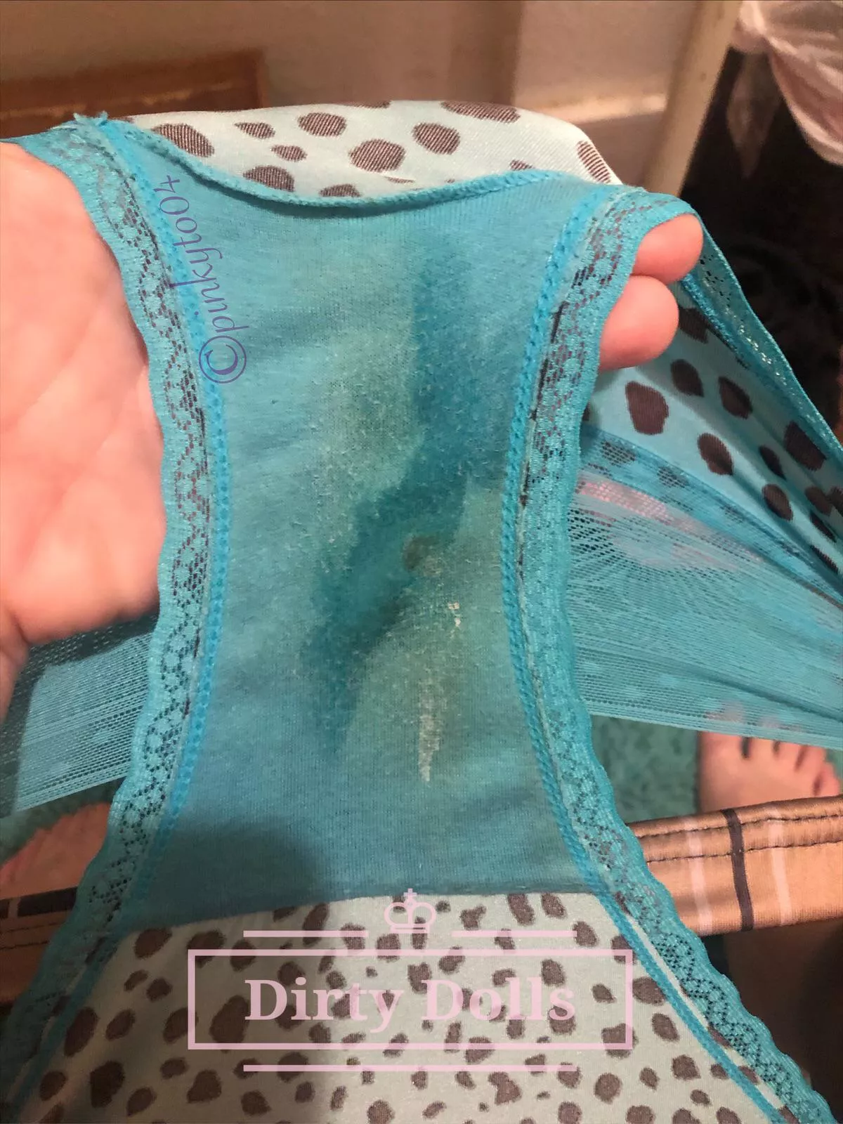 [selling] Shark Week Panties & Vials this week 🍷 My panty drawer and menu are pinned to my profile 🎯 posted by pinkyto04