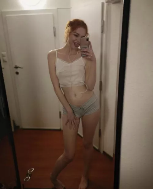 [selling] 🧡 Taking requests for your desired duration for panty wear🧡 Doing upto 5 days!! Hit me up on kik @bexbecki 🧡 by yylola