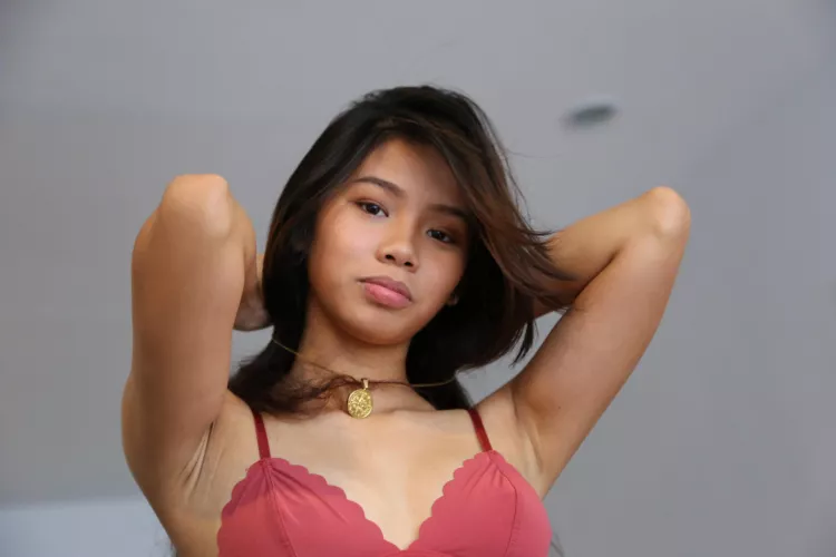 selling ultra rare geli cruz set. Bago to. PM by PuzzledHat8129