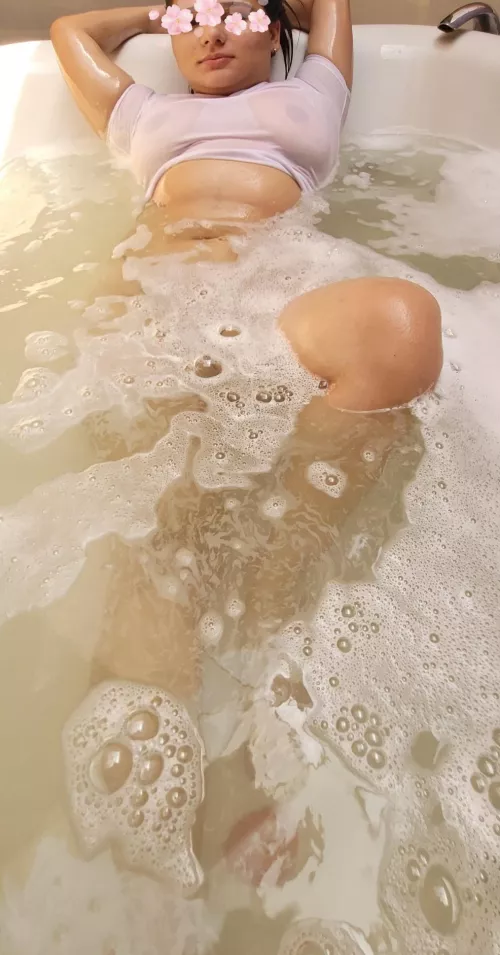 [SELLING] WANTS TO GET NASTY GOOGLE DRIVE, CUSTOMS, PRE RECORD, GFE, COCK RATES, SEXTING AND MORE [SNAP] [KIK] Lisalatina22 AVAILABLE NOW! by lisalatina22