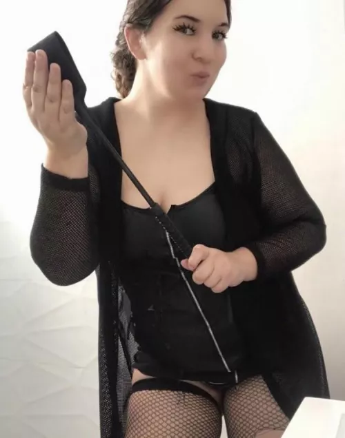 [selling]⚠️blowout sale⚠️✨AMAZING customs✨fetish friendly🔥sph queen👑 sexting, roleplay😈femdom/findom☠️, joi,skat, FTworship,GFE, used items, live camshows, cockrates. & so much more 😍.. Kik me @cateyes76950/sc teenn for se by findombaby6969