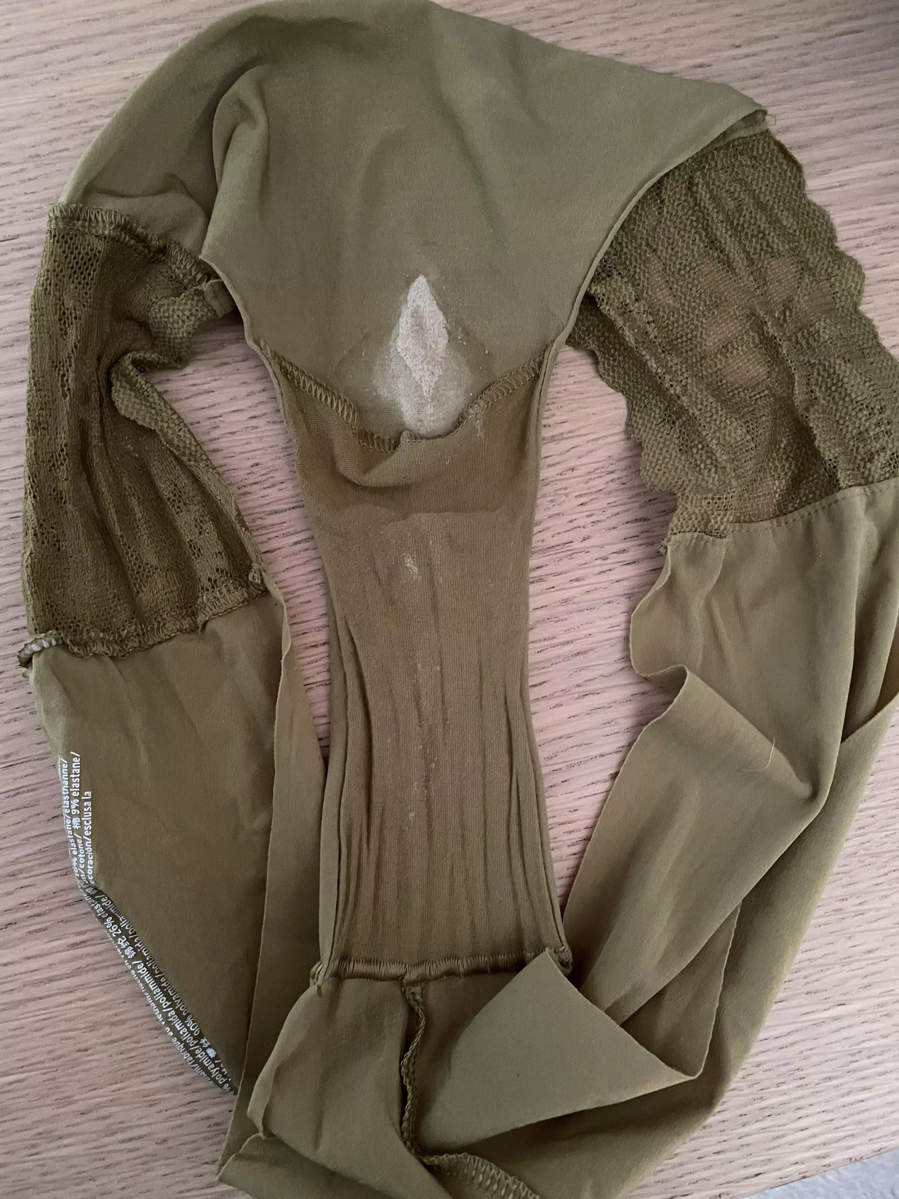 [selling]went hiking with my wife. Found these in the bathroom when she got out the shower. The smell of these panties were amazing I licked them clean. 🤤 posted by phithy