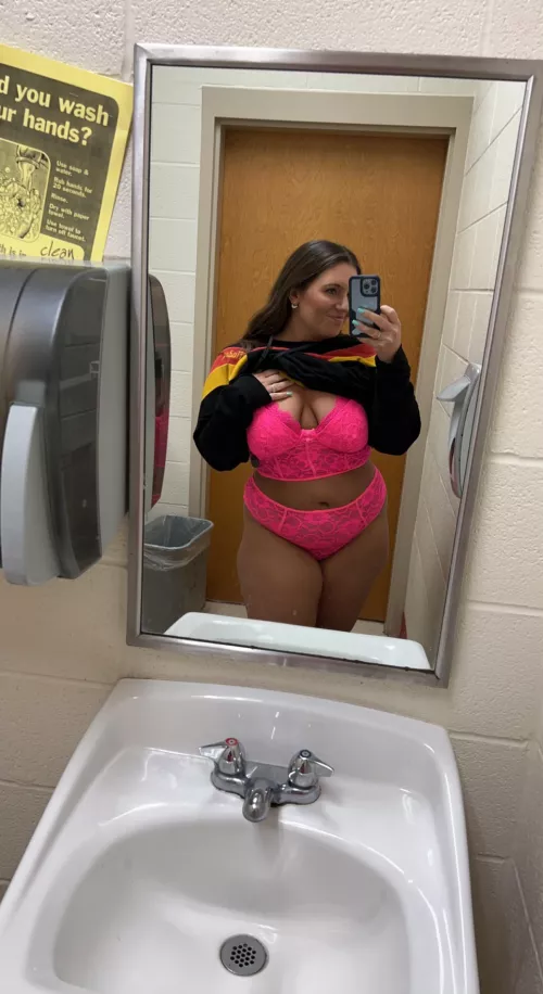 Send me a sexual message🤫 by simplyhannahh