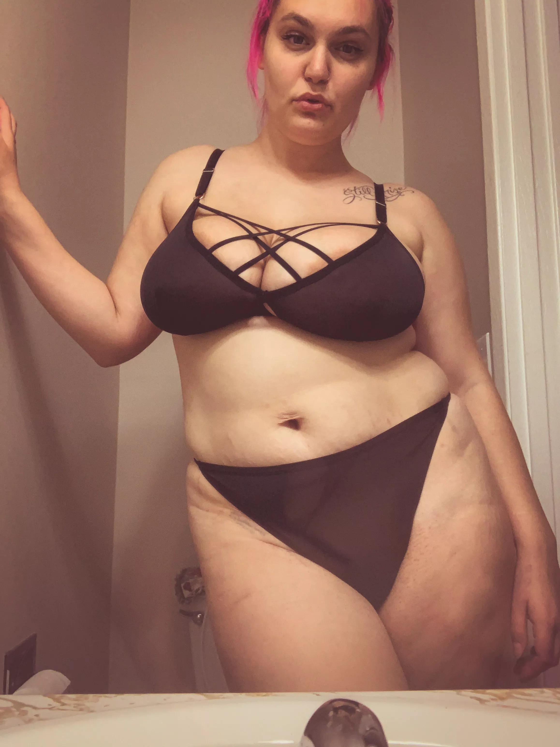 Sending this to your phone at the table hoping you’ll come bend me over this counter. posted by alyssacarter97