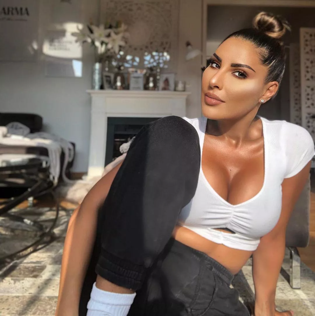 Senna Gammour posted by Just_Spicy