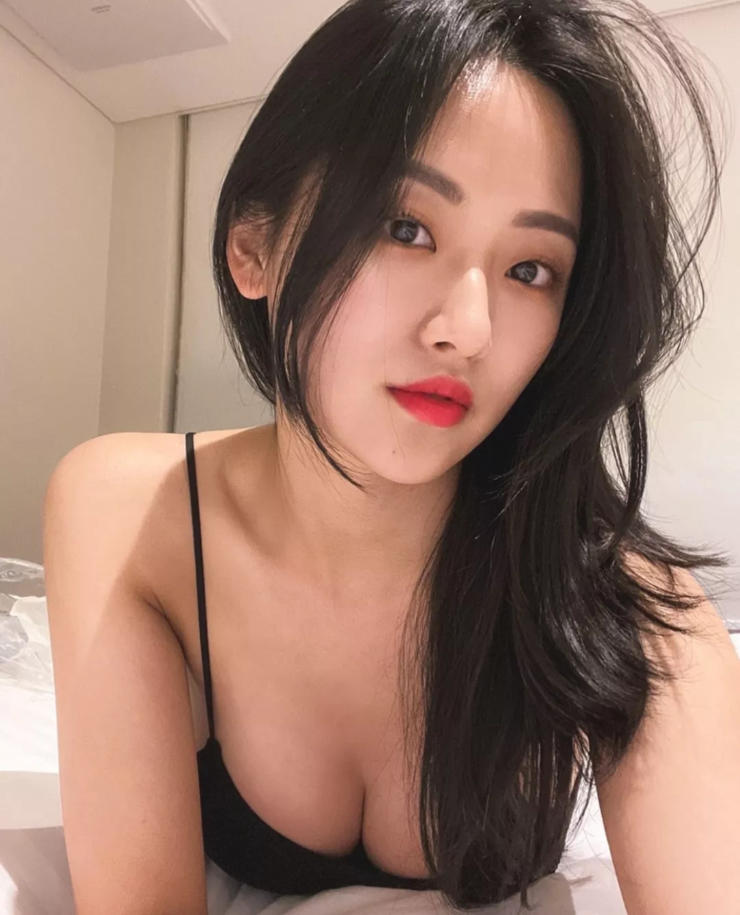 Serious look posted by redditphotosonly