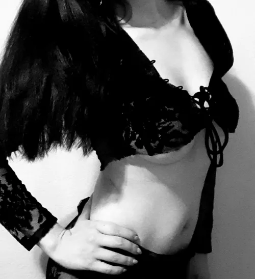 Serious question... What do you think of my outfit? would you go out with me wearing this? 😈🙈 by Anajosweet