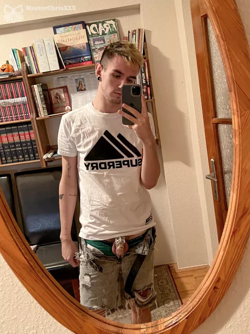 Service and mandatory #chastity cage check!😏 Even if you get a day off. My #slaveboy always serves! His cock is locked for almost a year. Last cum: 58 days ago 😈 Video and more ➡️ Follow me 😉 by masterchrisxxx