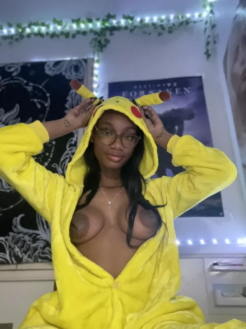 SEXY 18 Y/O 🖤 Super active 🤍 Loves to text 🖤 Dick and vagina Ratings 🤍 DAILY posts 🖤 CUSTOMS 🤍 by Chibiu_Mochaa