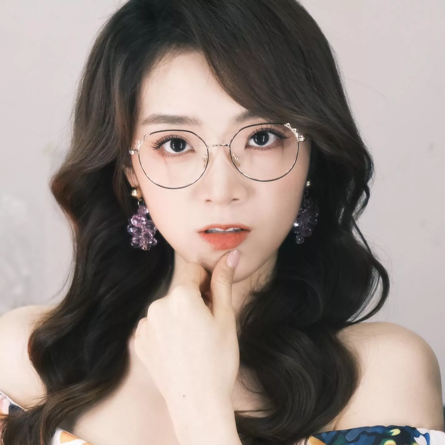 sexy and appealing with glasses posted by ThawingBroom768