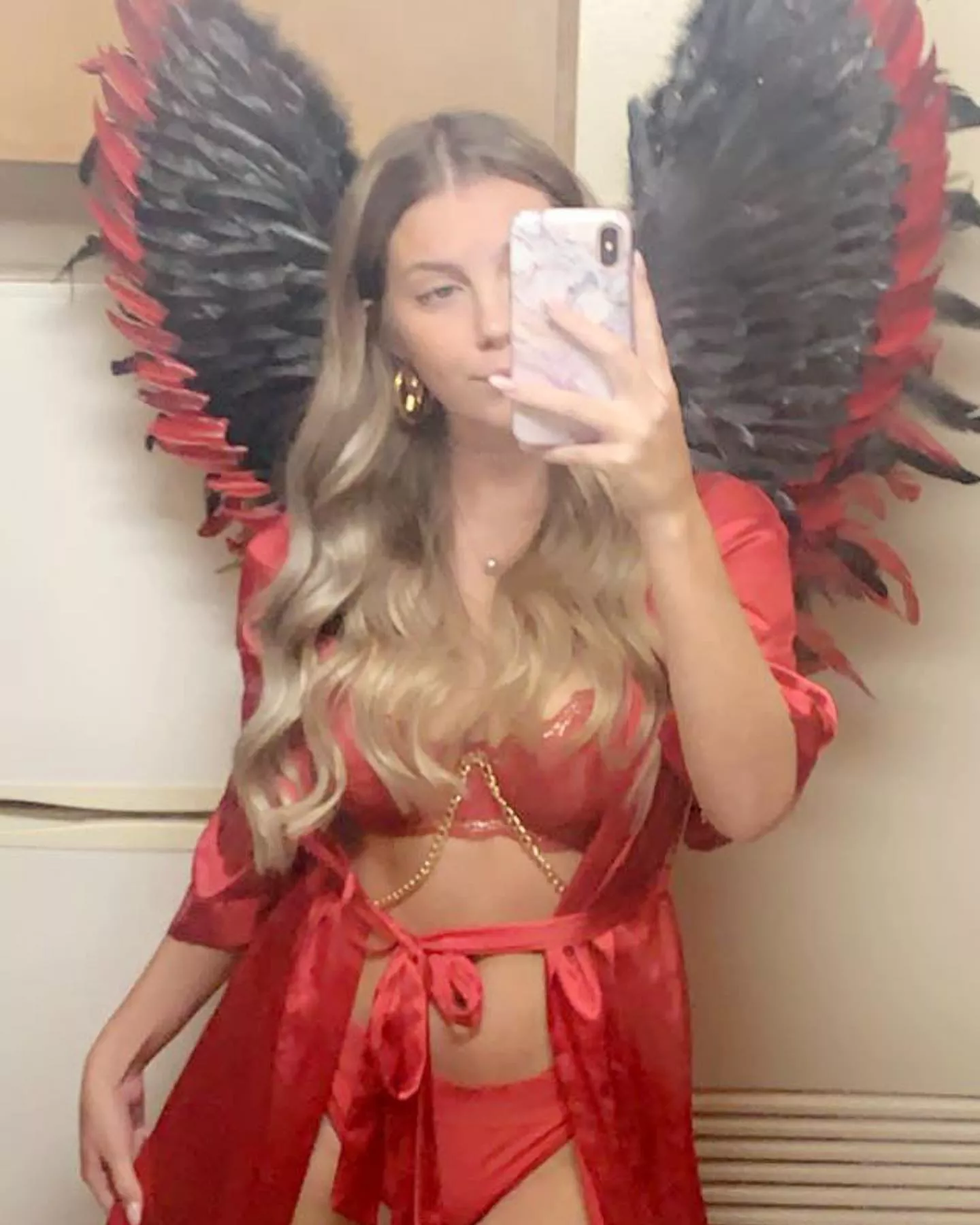 sexy angel posted by siimple_code