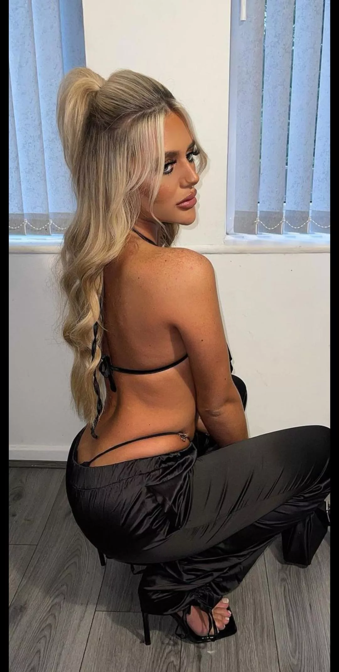 sexy chav mom posted by artofnoise2