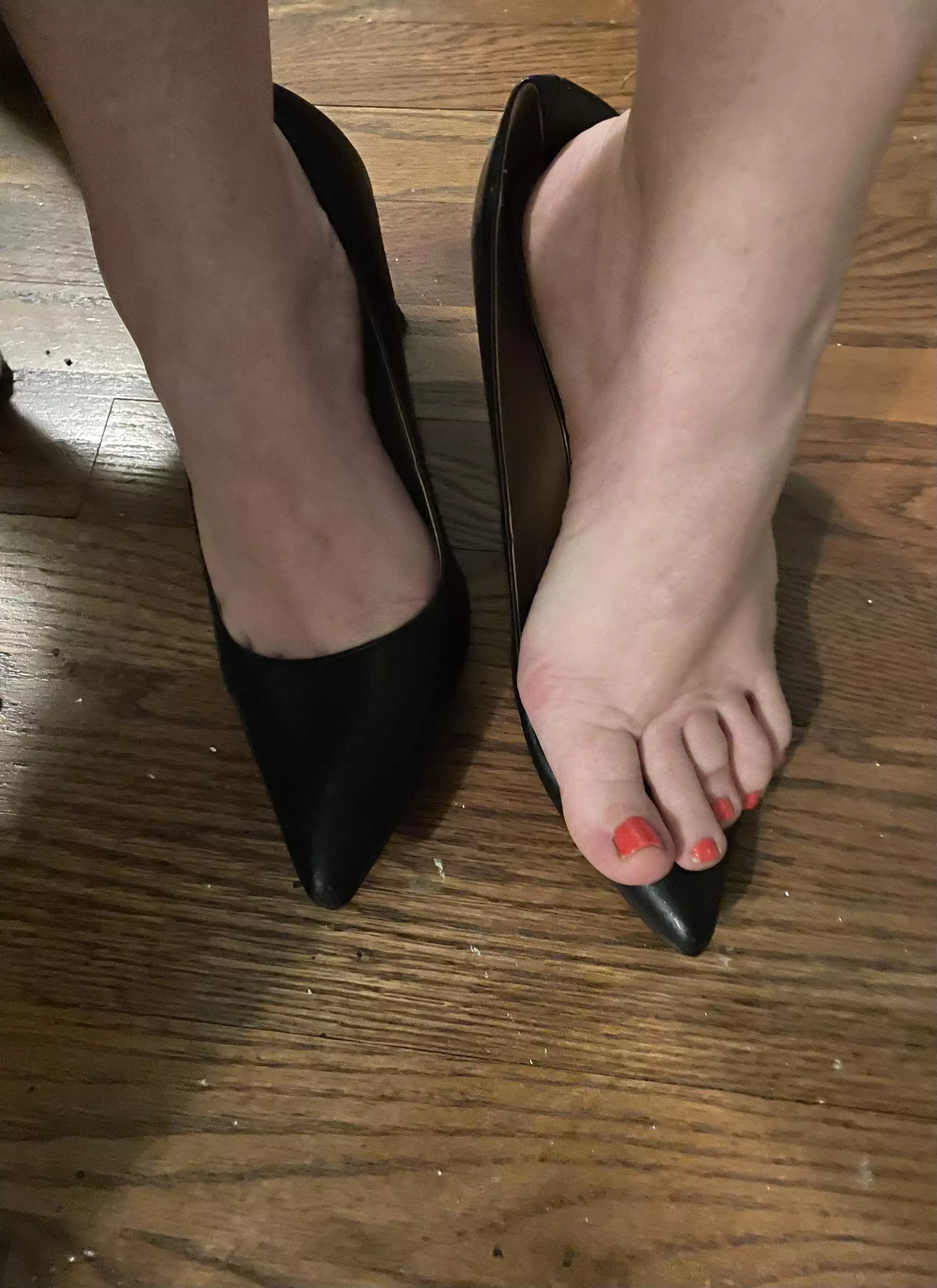 sexy heels and toes💋💋💋 posted by cutieboobz