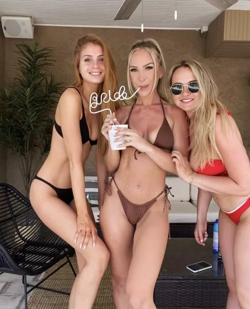 Sexy ladies by Zealousideal_Fan9838