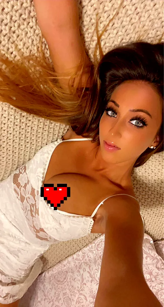 Sexy nurse and I know mouth to mouth posted by novafans