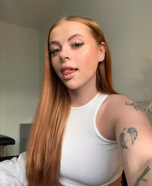 sexy pierced nipple on this babe by boynunboynun77