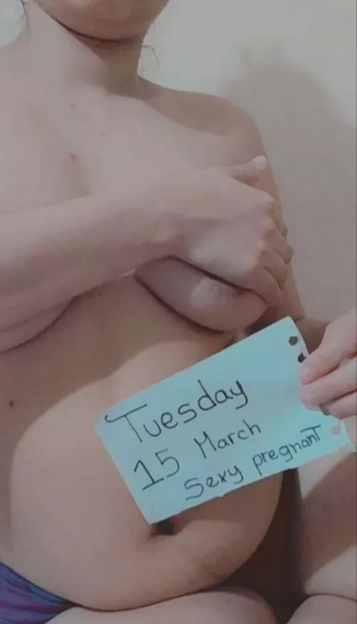 Sexy pregnant woman offers you belly manipulation, hot games, preggo masturbation, blow job, belly lubrication, all very hot, I'm waiting for you, daddy My snaap: ale_s223 My Kik : aleS203 by Hefty-Log7589