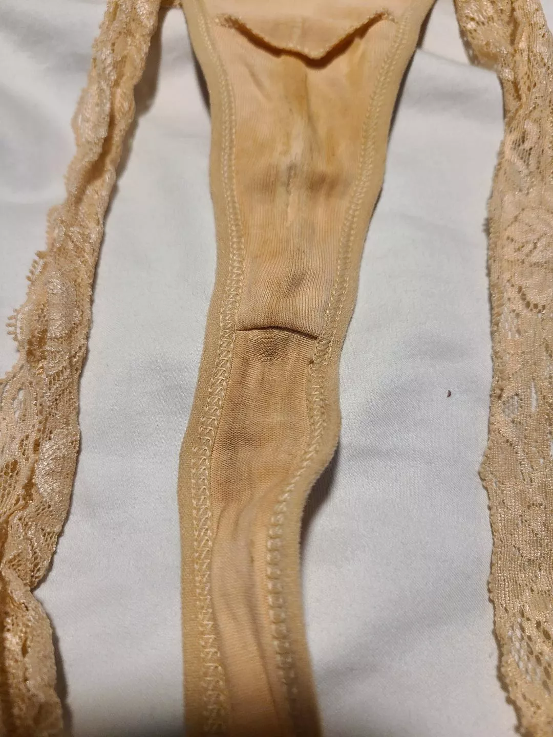 Sexy smelly thong, pee, squirt, and sweat 😘 posted by drummer3088