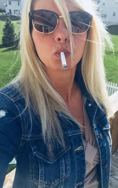 Sexy Smoker 💋 Original Content by Phish3223