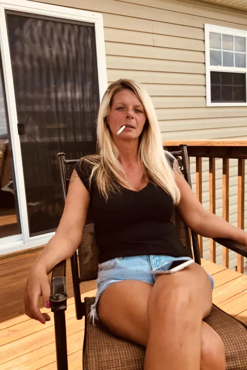 Sexy Smoker 💋 - Original Content (just curious has anyone jacked off to my pics?) by Phish3223